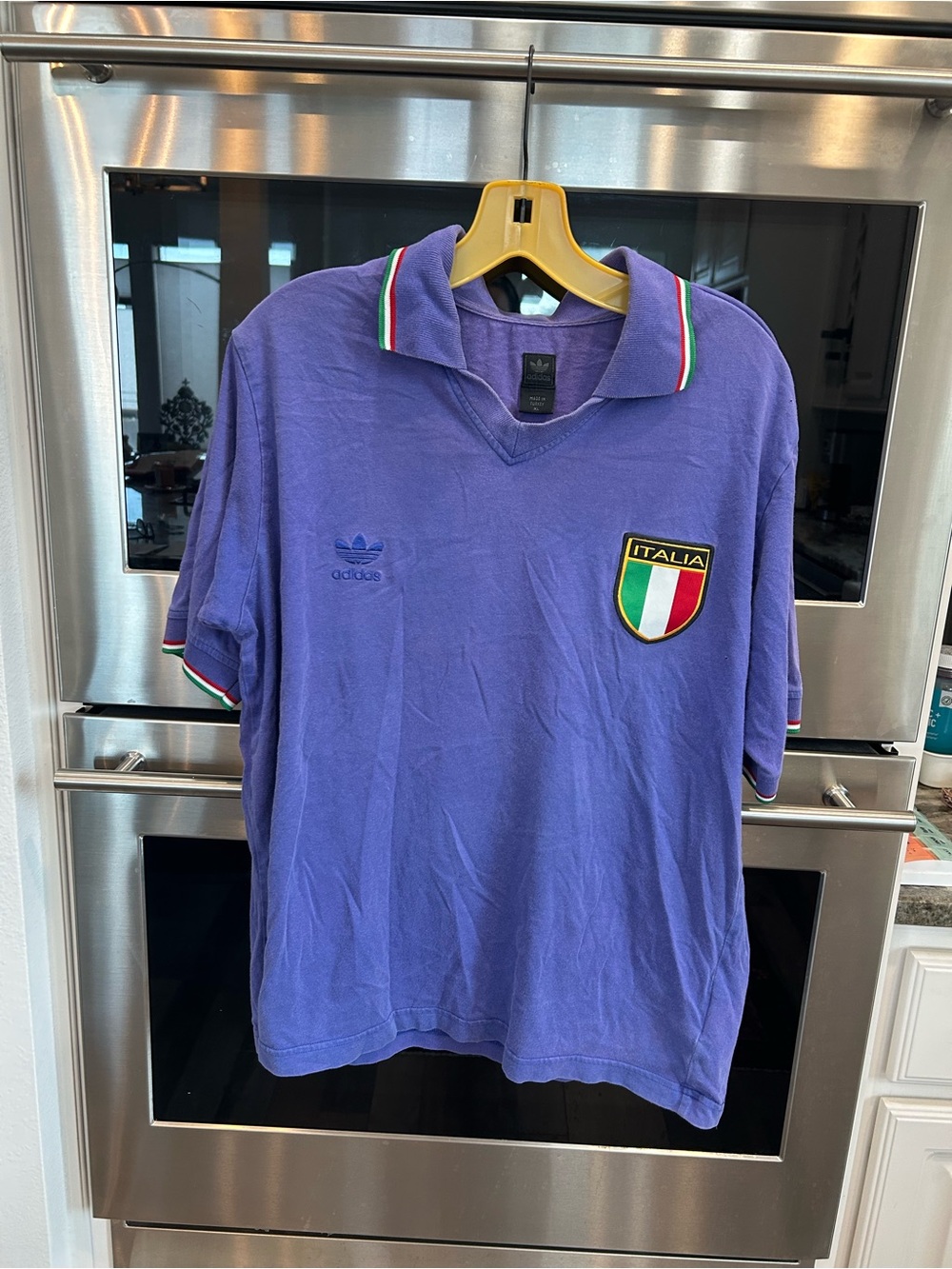 adidas 2002 vintage retro Italy Polo size XL has wear